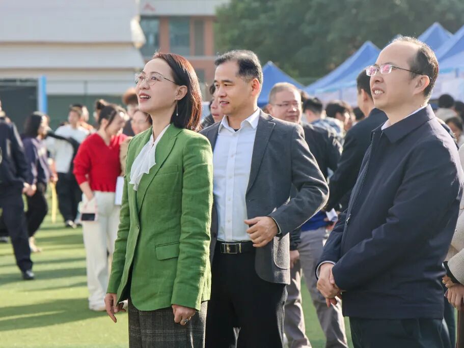 A4E66E227D9E7BF12DE990BA920_E88218B8_14403