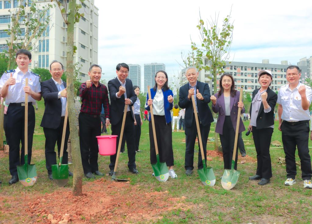 B38BBB2091159354DA6561DB7D6_D960392D_21CF9