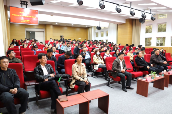 90E3F7479AA9D46001F4D54B17C_3A107724_C810E