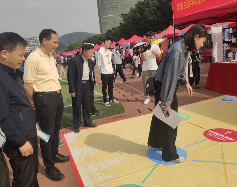 49A3C03FF81893C4ABD8D3052E0_A7456AC1_2DD96