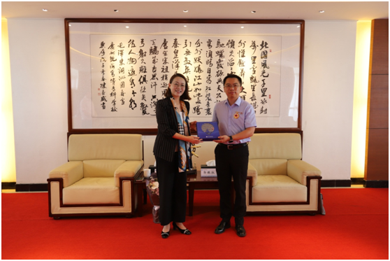 E7A9EF86015E8D5D1D6D5FD3ABF_18DF3BD5_52253