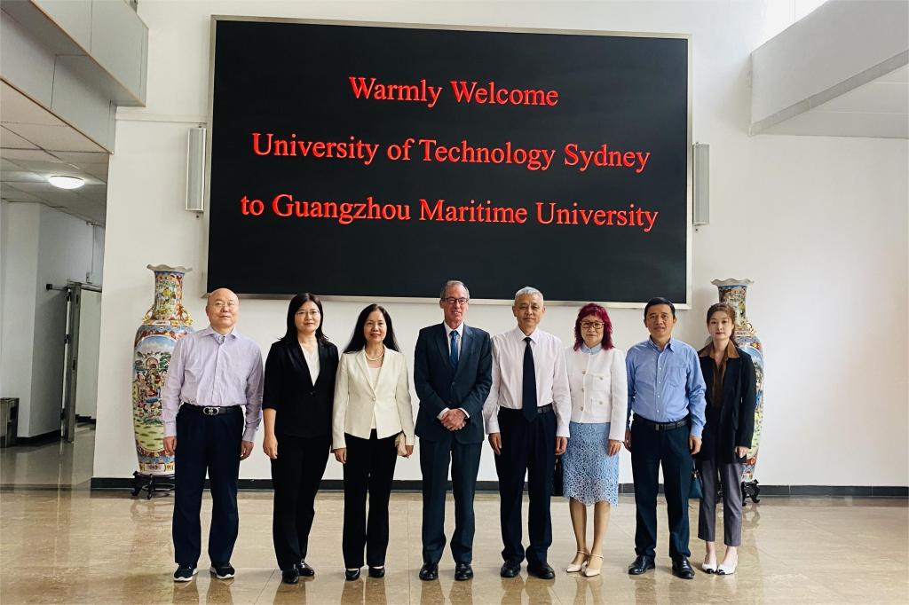 4AF41EE8F08C1AD044375CFE5A6_E380F014_16D06