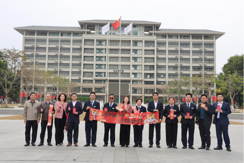 CD64DA77B3DBCBAD013F8A71FBB_13A3331B_1C11CD