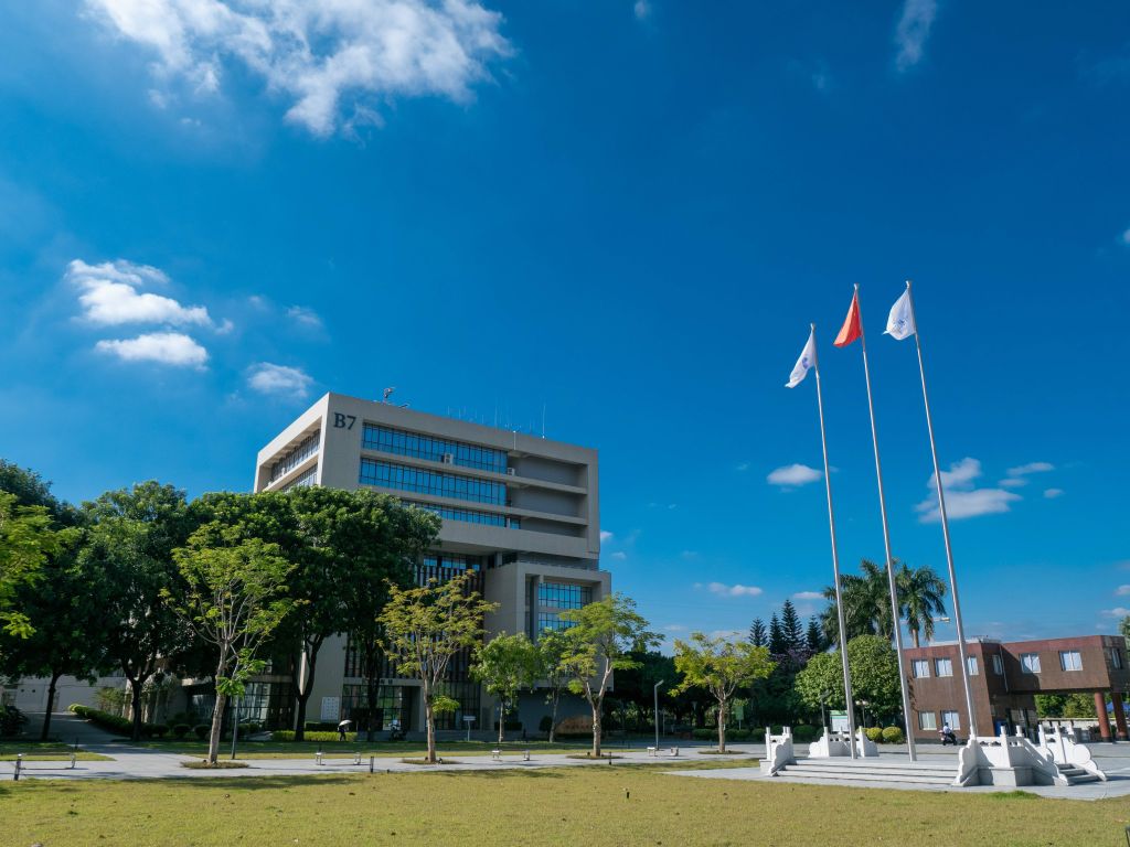 03B7327DFC0962790C482936231_EEEACAA4_1AC4D