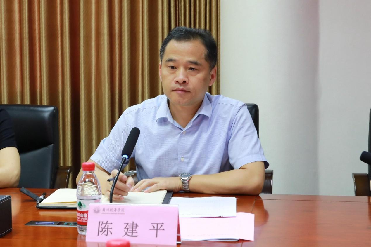 432B0F344EB0520A0B487CF8272_A6385BBE_1737F 1737F