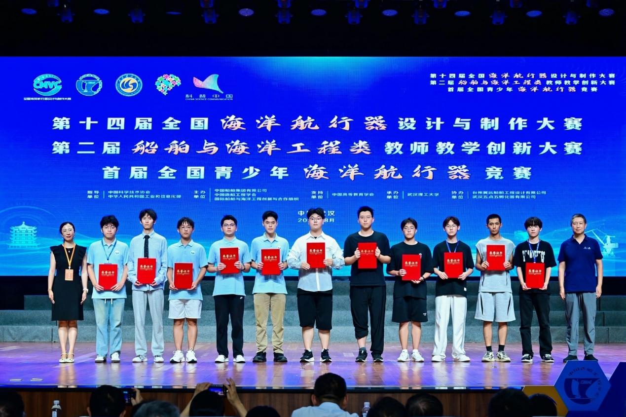 FD833600F88CDB685487EBF1F73_7CF278BF_151008