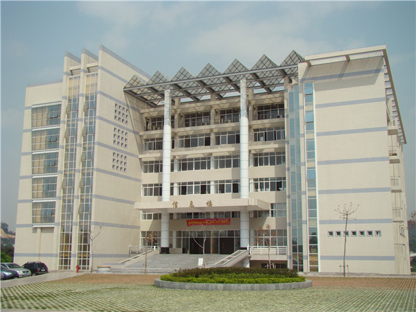 5267AABF19D37631A0108566CA4_B2E46C81_1A525