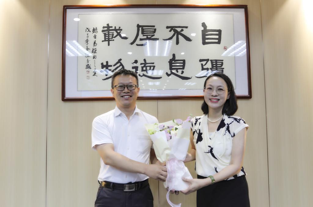 A221BDBD9BAA2C72754C0980BA4_AC91A638_F158