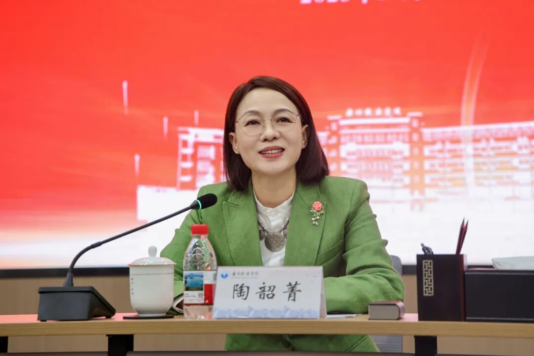 DE5BEE2F46DB9D25524C0877E7A_37EAFAE0_10901