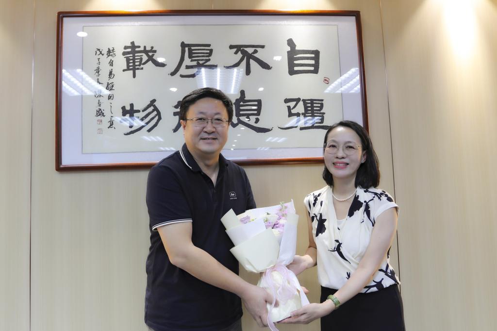 98AAA7677524F10B8BAC57A72E2_21036F0F_FED2