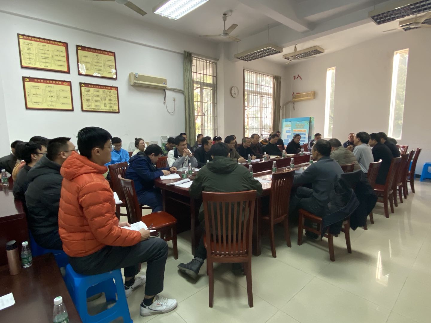 79854CC78A3710E344036C5EE34_FEFFBD22_25002