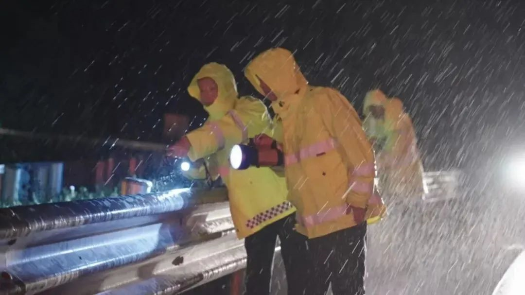 B6C220F0290F71AE69DD00C1F22_BA589CD0_FBEF9 B6C220F0290F71AE69DD00C1F22_BA589CD0_FBEF9